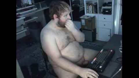 hipguy91 online show from December 15, 7:32 pm