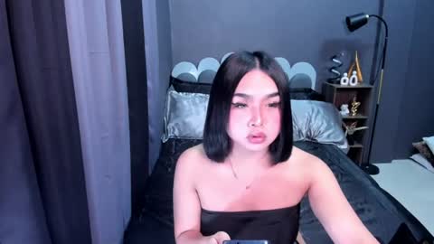 IM NEW HERE ITS ME GIA online show from July 15, 3:49 pm