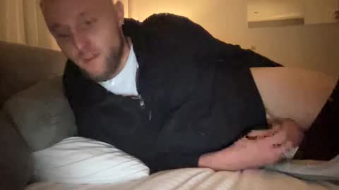 hohfhphfwpehfew online show from January 1, 9:20 pm