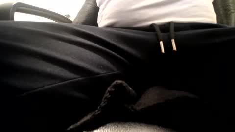 hoiiand48482 online show from December 11, 9:30 am