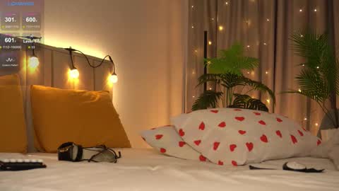 julia online show from September 21, 10:52 am