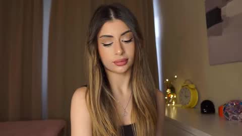 Moni Monica online show from February 24, 8:06 am