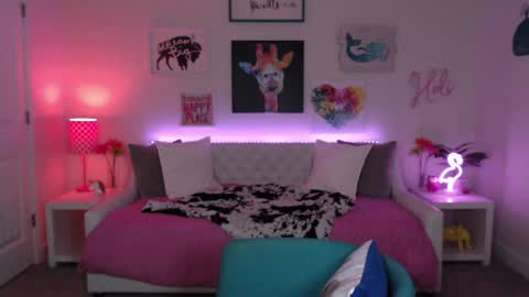 Holi Hurricane online show from September 20, 3:53 am