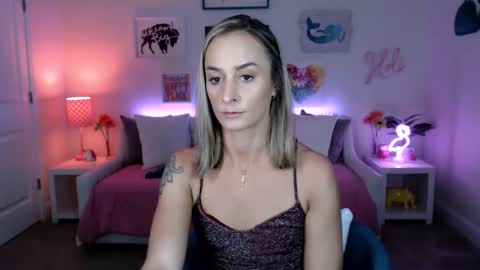 Holi Hurricane online show from February 15, 5:30 am