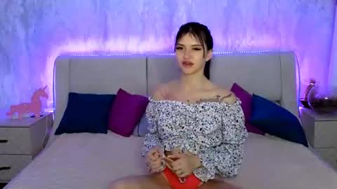 Holly online show from June 13, 8:36 am