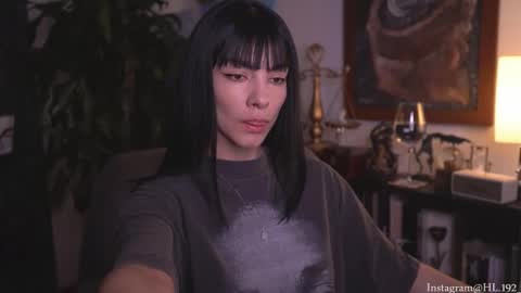 Holly Linder online show from February 4, 1:42 am