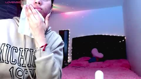 Juli online show from December 4, 3:50 am