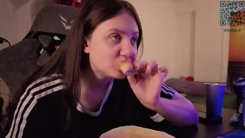 Kviki online show from February 18, 3:28 am