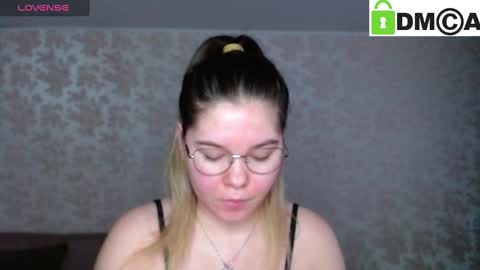Snapshot of holy_michela chatting on January 21, 5:16 am Welcome guys  Pleasure to see you all here  My name is MichaelaTip menu is active Private is open  online show from January 21, 5:16 am