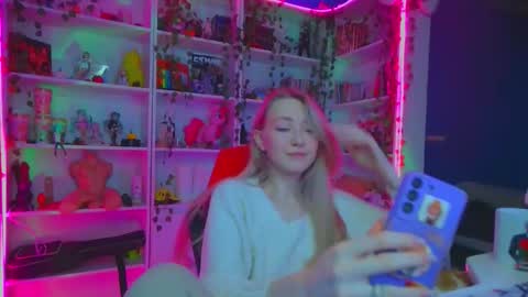 Rumi online show from November 22, 10:57 am