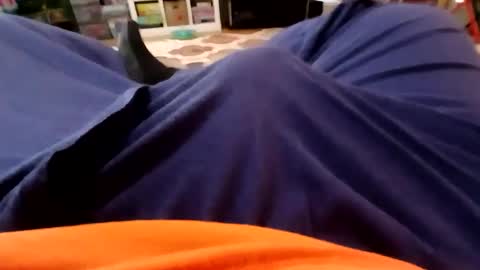 holycannoli123 online show from October 14, 2:09 pm