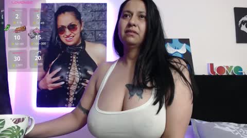 Milena online show from November 20, 9:30 am