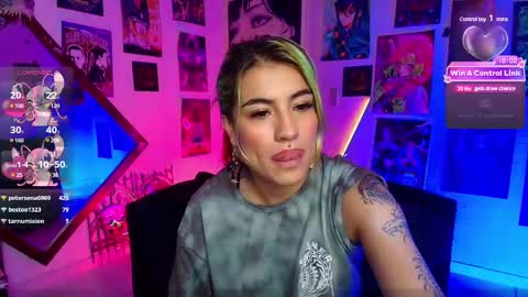 Snapshot of holyeva chatting on February 21, 2:28 am online show from February 21, 2:28 am