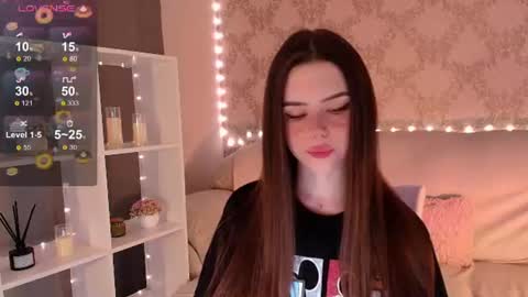 Mia online show from June 19, 4:07 am