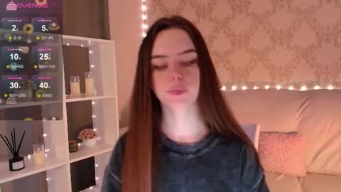 Mia online show from July 4, 3:43 am