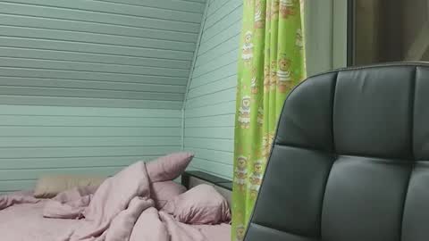 Henry online show from November 8, 6:44 pm