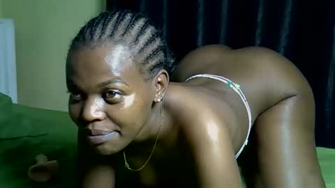 Honey-Belle online show from June 5, 5:03 am