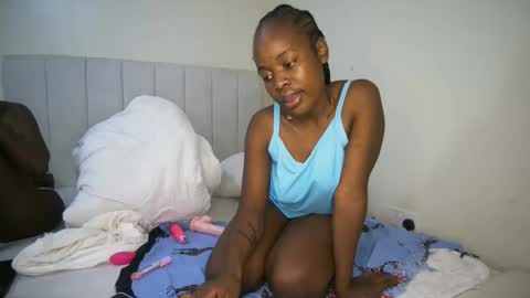 honey drop online show from March 2, 7:20 pm