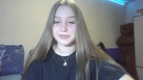 Snapshot of honey_lolaaa chatting on October 18, 3:38 pm honey_lolaaa online show from October 18, 3:38 pm