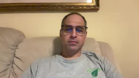 honey_man14 online show from September 11, 2:13 am