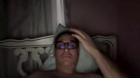 honey_man14 online show from February 13, 8:45 pm