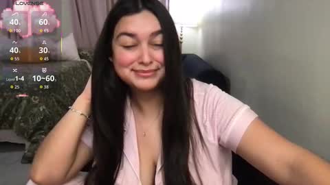 Tia online show from December 17, 5:03 am