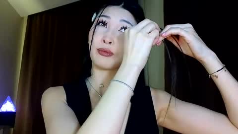 yani  online show from April 4, 9:22 pm