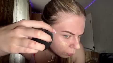 Klara online show from July 24, 9:28 am