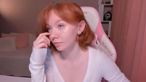 honeyautumn online show from March 11, 12:44 am