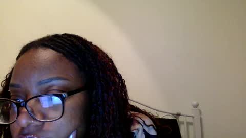 honeybundaniels online show from February 4, 4:26 am