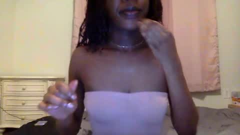 honeybundaniels online show from February 25, 6:36 am