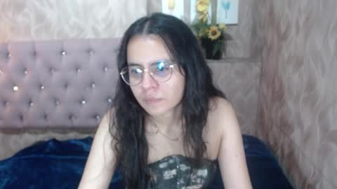 Emily online show from April 9, 3:39 pm