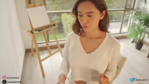 Jessie   online show from February 3, 5:14 pm