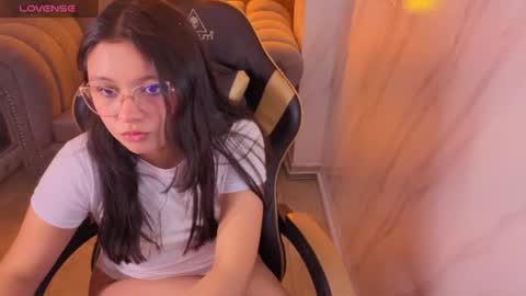 honeydoll_tf online show from July 24, 1:41 pm