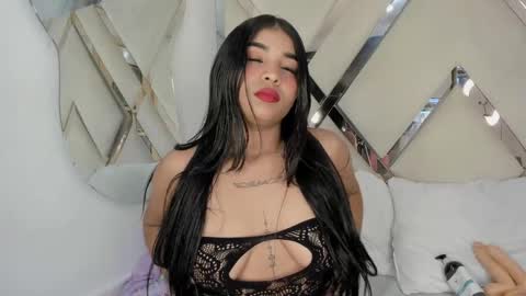honeyht online show from June 3, 1:58 pm