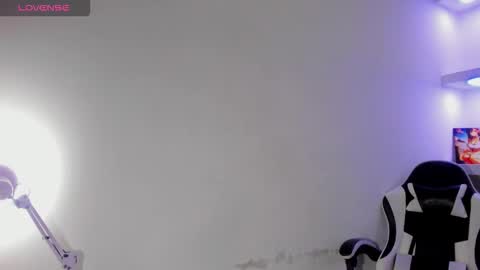 HONEY LUXE online show from March 5, 6:11 am