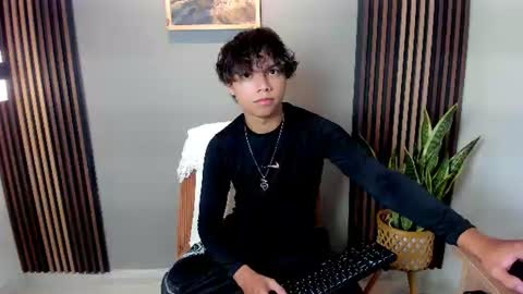 honeymoon_sariel online show from July 8, 12:41 pm
