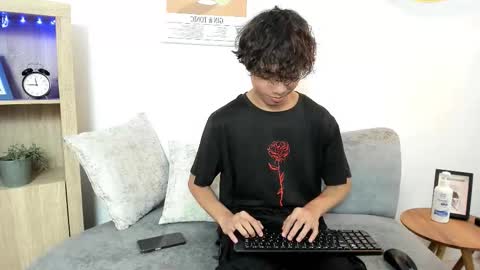 honeymoon_sariel online show from September 15, 8:43 pm