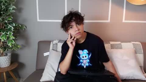honeymoon_sariel online show from June 28, 1:51 pm