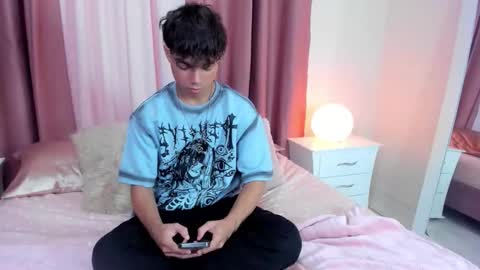 honeymoon_sariel online show from October 26, 8:41 pm