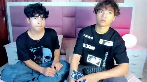 honeymoon_sariel online show from May 23, 2:35 pm