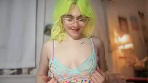 Emi Rose online show from January 10, 5:13 am