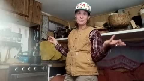 hoodoou online show from February 1, 1:24 am