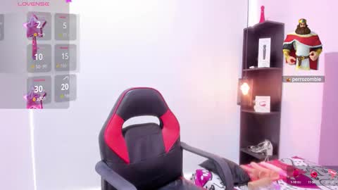 holly online show from October 9, 8:14 pm