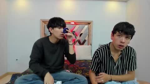 hoot_booys_ online show from November 24, 8:07 pm