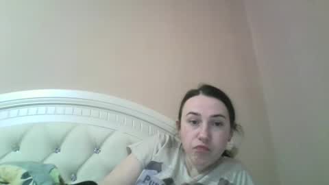 hootloove69 online show from March 8, 8:02 pm