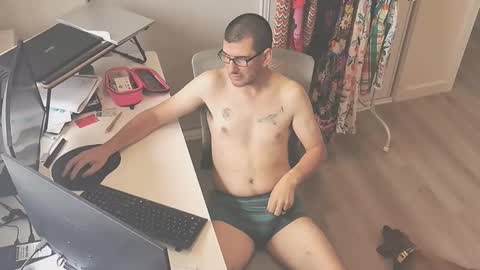 hopefulguy86 online show from December 4, 12:10 am