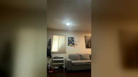 horneyman19860 online show from August 5, 12:24 pm