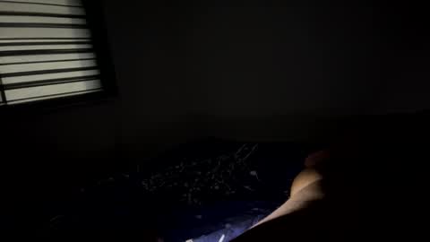 horny_holdcum online show from May 24, 7:26 am