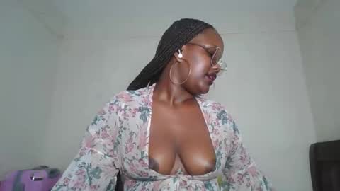 Lucy online show from March 19, 7:19 pm